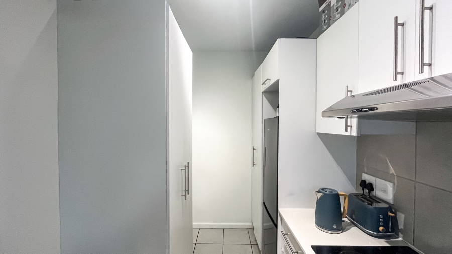 2 Bedroom Property for Sale in Wynberg Western Cape